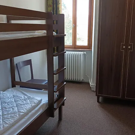 T3 Dans Chateau Des Magnans, - 6 Pers, Piscine, Sauna, Proche Barcelonnette - Fr-1-165b-19 * Jausiers